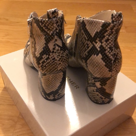 Marc Fisher snake booties - Picture 2 of 4